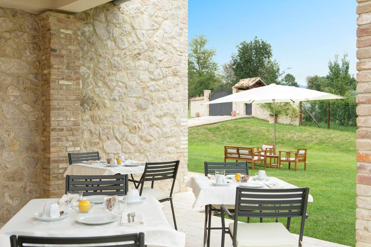 Relais Borgo Gentile Hotel Tarano Exterior photo